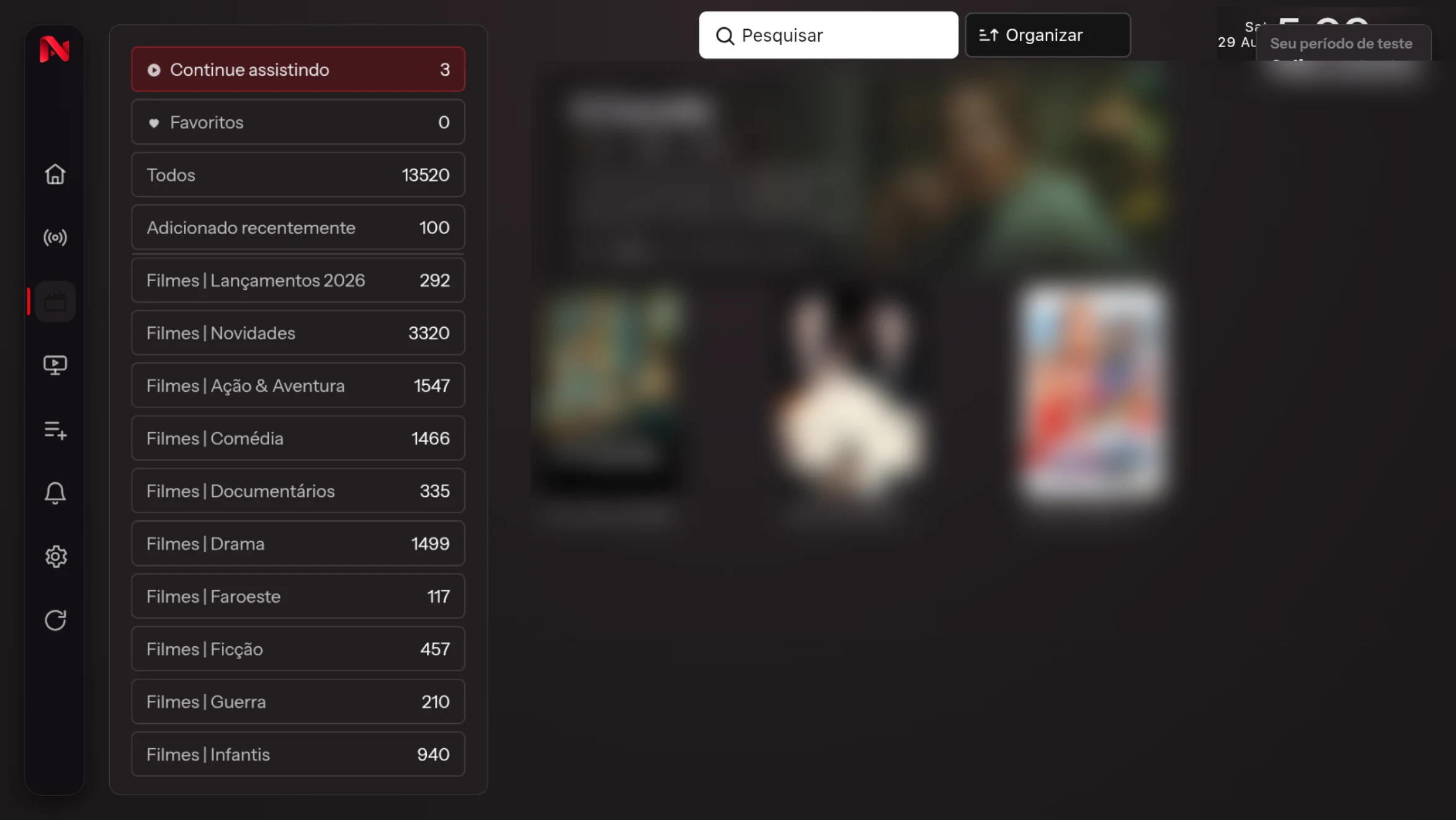 A tela de Filmes do NexArt PLAYER: categorias com contagem à esquerda, destaque e pôsteres à direita